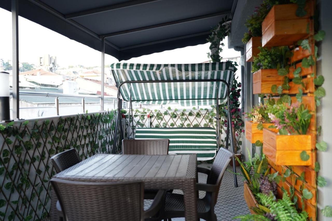 Middle Village Istanbul Exterior photo