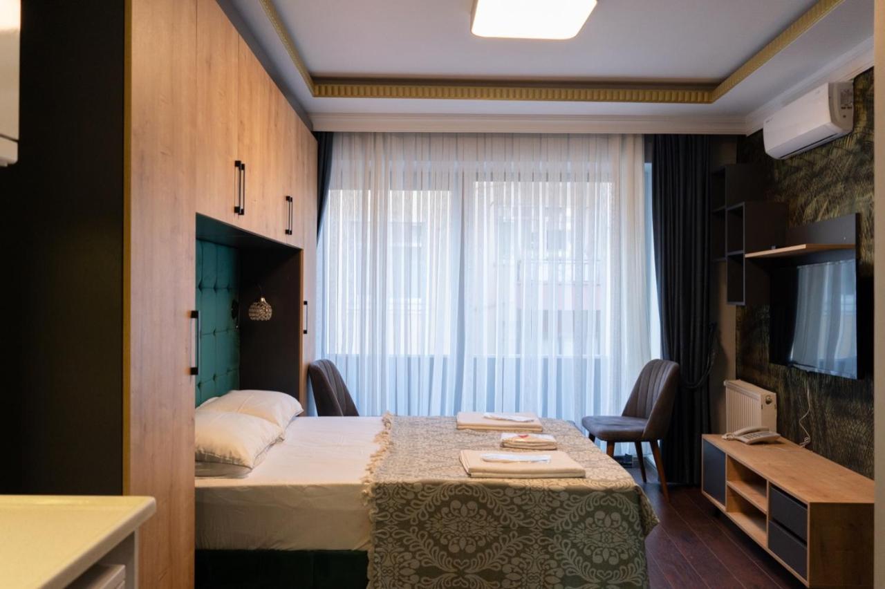 Middle Village Istanbul Exterior photo